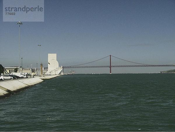 10649709  Belem  Fluss  Fluss  Brücke  Hängebrücke  Lissabon  herrlicher Dos Descobrimentos  Portugal  Rio Tejo  Ufer