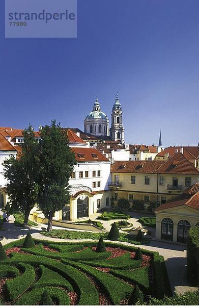 10650142  Barock  Kirche  Kleinseite  Prag  St. Niklas  Tschechien  Europa  Überblick  den Vrtba-Gärten  Vrtbovska zahrada