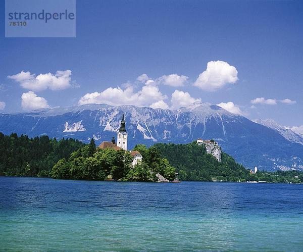 10651049  alpine  Alpen  Bleder See  Meer  Berge  Kirche  Landschaft  Slowenien  Ufer