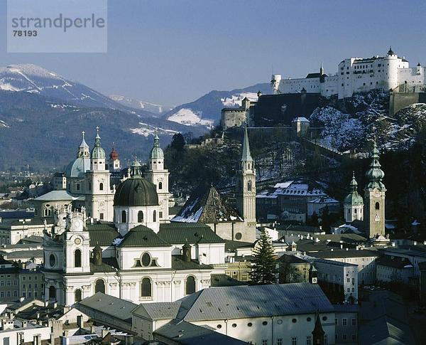 10651184  Old Town  Festung  Österreich  Europa  Salzburg  Stadt  Stadt  Türme  Türme  Übersicht  Winter
