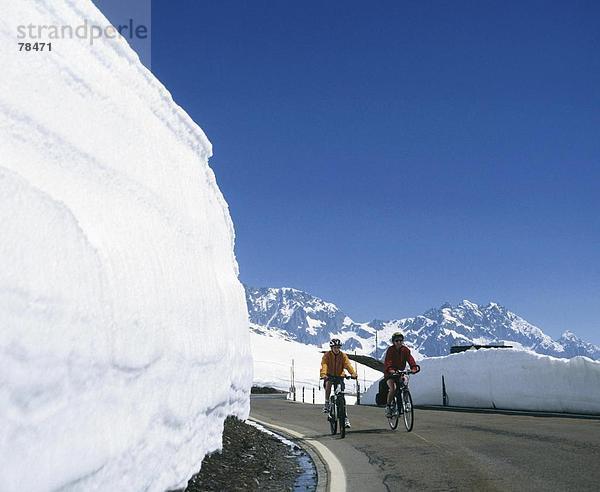 10652095  alpine  Alpen  Ausflug  Berge  gehen  Fahrrad  Fahrrad  Freizeit  Kind  Meter hohen  Modell veröffentlicht  Mountainbike