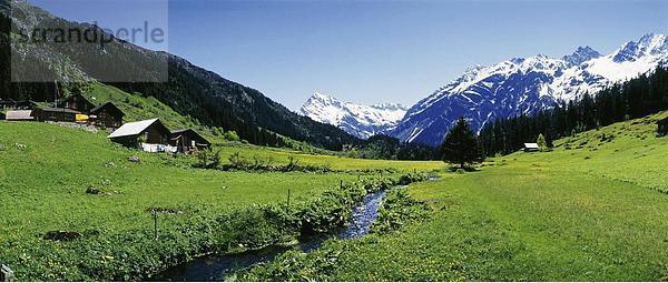 Panorama Landschaftlich schön landschaftlich reizvoll Hütte Berg Bach Alpen Kanton Uri
