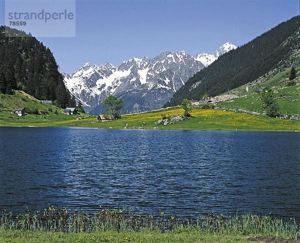 Landschaftlich schön landschaftlich reizvoll Berg Bach Alpen Kanton Uri Bergsee