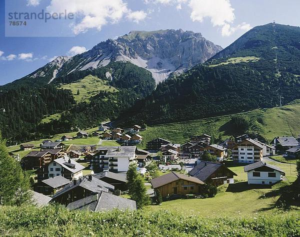 Berg Wohnhaus Gebäude Dorf Alpen Draufsicht