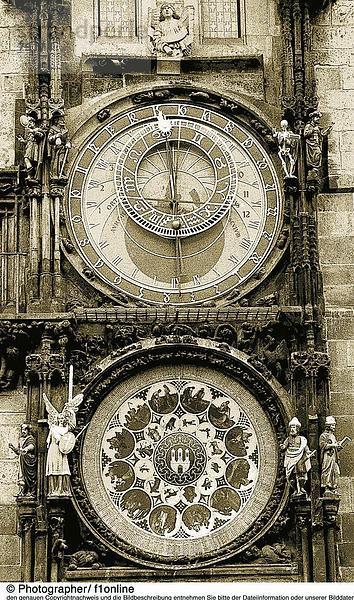 10760566  Old Town  astronomische Uhr  Uhr  Architektur  Gebäude  Gebäude  Bau  Geschichte  historische Armaturen