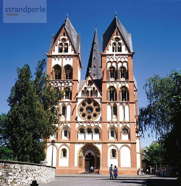 Fassade der Kathedrale  Hessen  Limburg  Deutschland