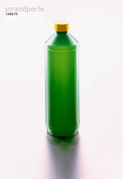 Grüne Kunststoffflasche