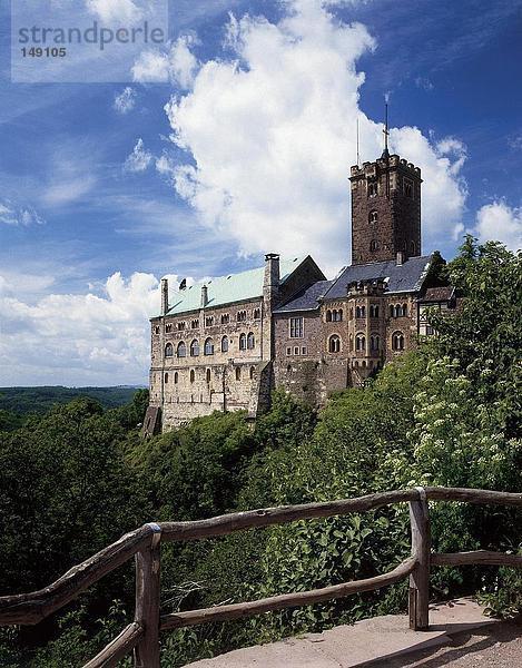 Schloss auf dem Hügel  Eisenach  Deutschland