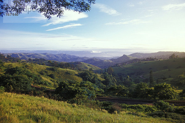 Südafrika  Kwazulu-Natal  Valley of Thousand Hills  aus Botha's Hill