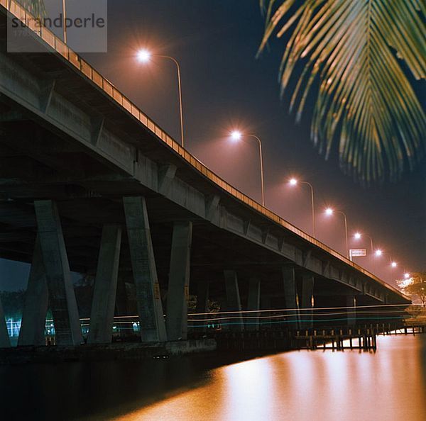 Brücke über den Singapore River