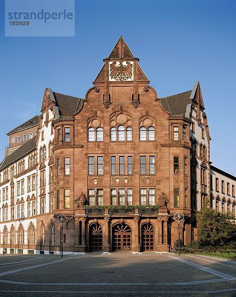 Fassade des alten Rathauses  Dortmund  Deutschland