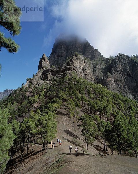 Erhöhte Ansicht der touristischen auf Berg Caldera de Taburiente  La Palma  Kanarische Inseln  Spanien