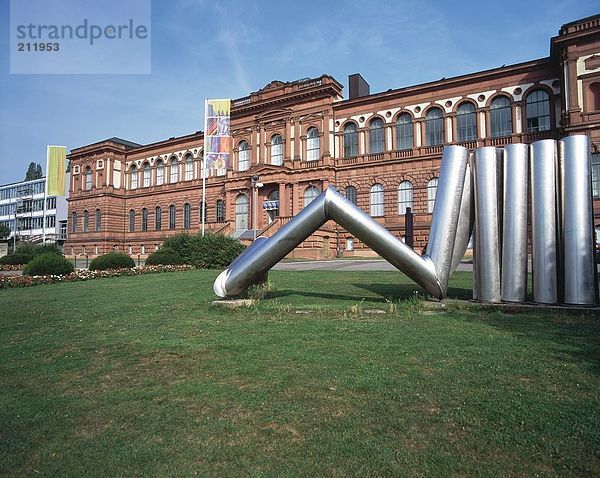 Fassade des Museum  Museum Pfalzgalerie Kaiserslautern  Rheinland-Pfalz  Deutschland