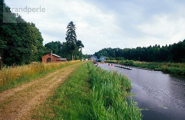 Wasserkraftwerk am Flussufer  Elblag  Elbing County  Woiwodschaft Ermland-Masuren  Polen