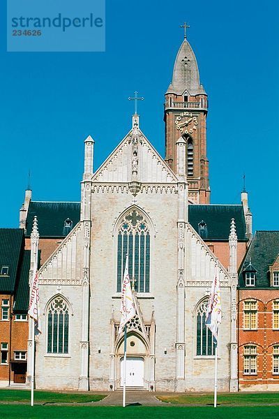 Fassade der Kirche  Abtei Tongerlo  Flandern  Belgien