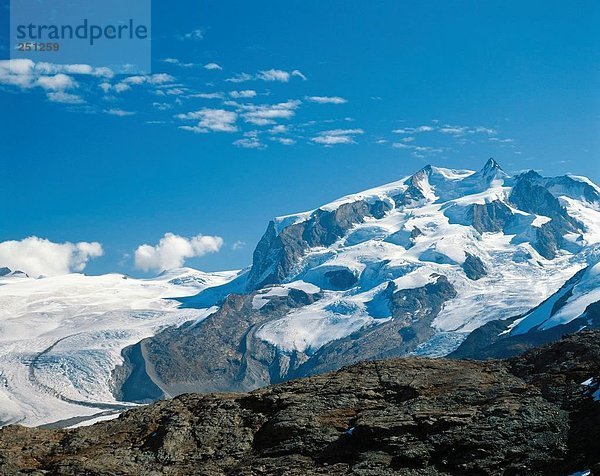 Landschaftlich schön landschaftlich reizvoll Europa Berg Gletscher Alpen Monte Rosa Schweiz Kanton Wallis