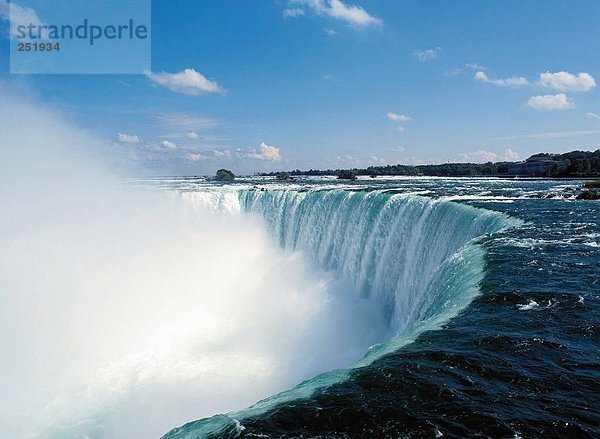 10520410  Kanada  Nordamerika  Schaum  Horseshoe falls  Niagara Falls  Niagara Falls  Wasserfall  Ontario  maledicere  Wasser-m