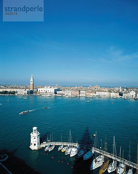 10132244  Campanile  Turm  Doge Palast  Italien  Europa  Überblick  Venedig