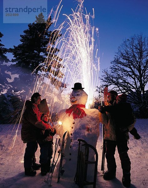 Berg Urlaub Weihnachten Kerze Alpen Neujahrstag Feuerwerk Schlaghose Schnee