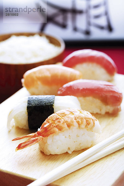 Verschiedene Arten von Nigiri-Sushi