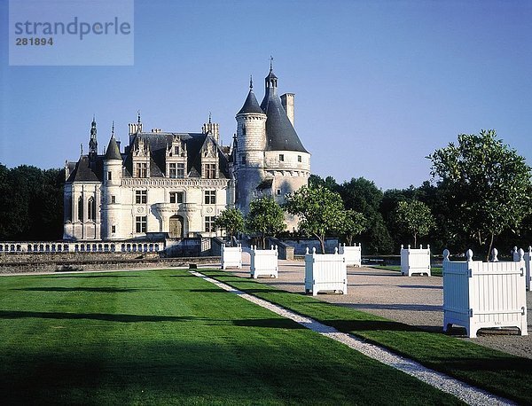 Formaler Garten vor der Burg  Château De Chenonceau  Chenonceaux  Indre-Et-Loire  Frankreich