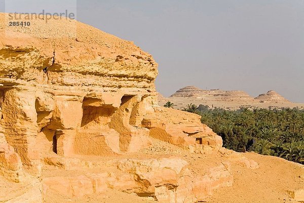 Felsformation ariden Landschaft  Sahara-Wüste  zur Oase Siwa  Libysche Wüste Ägypten