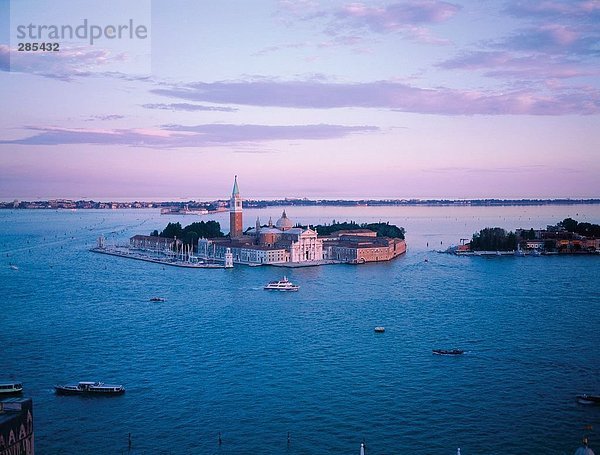Luftbild von Insel  Dogenpalast  San Giorgio Maggiore  San Marco Kanal  Lagune von Venedig  Venedig  Italien
