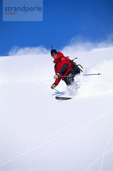 Eine Ski-Rennfahrerin.