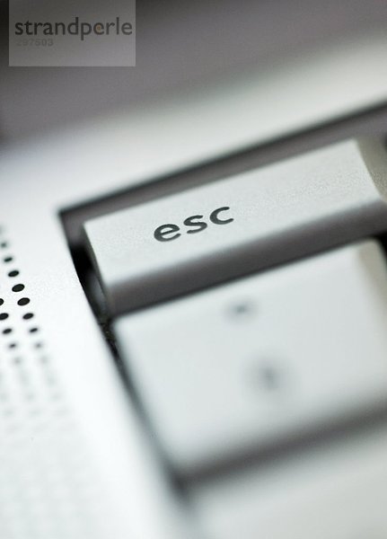 ESC-Taste auf eine Tastatur Nahaufnahme