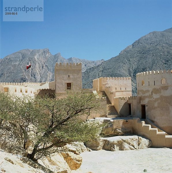 Burg an Berge  Nakhl Fort  Al Batinah  Oman