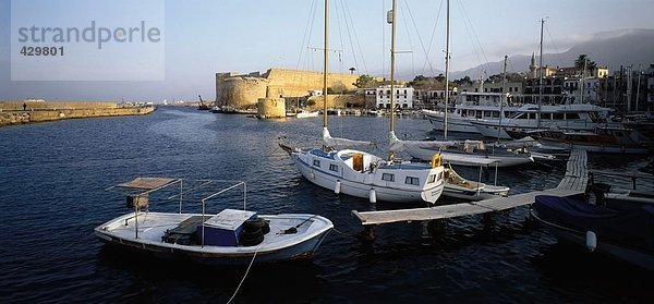 Boote im Hafen  Kyrenia  Zypern
