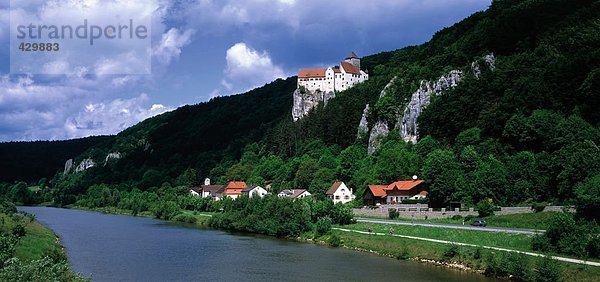 Burg am Hang  Burg Prunn  Altmuehl Valley  Bayern  Deutschland