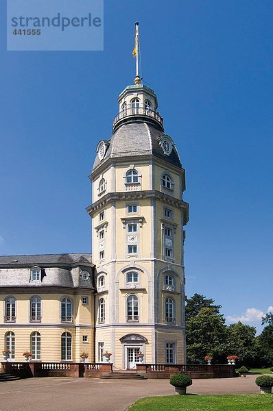 niedrig Himmel Uhr blau Ansicht Flachwinkelansicht Winkel