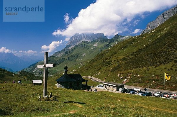 Kruzifix Landschaft in der Nähe der Landstraße  Schweiz