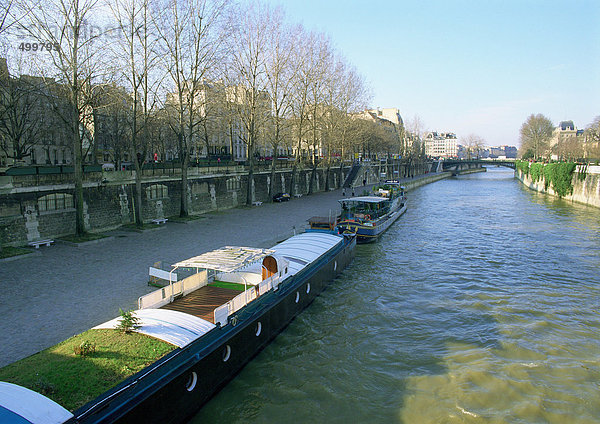 Frankreich  Paris  Binnenschiffe in der Seine