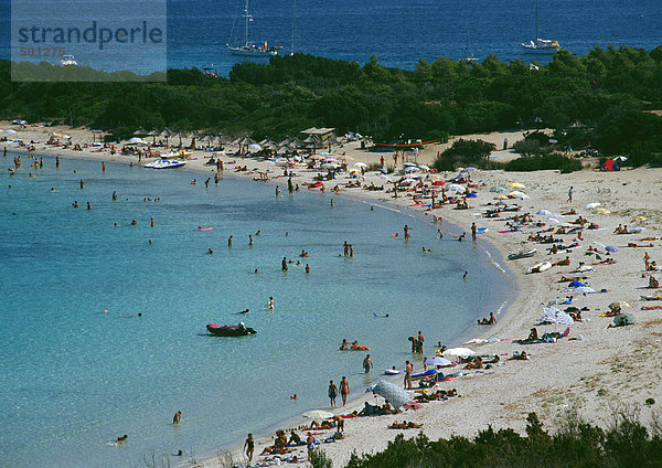 Frankreich  Korsika  überfüllter Strand