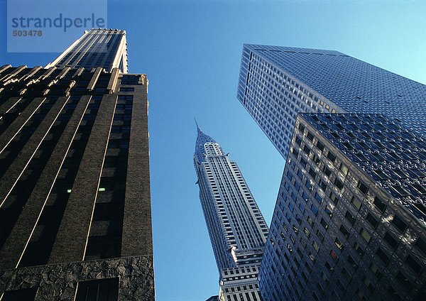 New York  Wolkenkratzer  Tiefblick