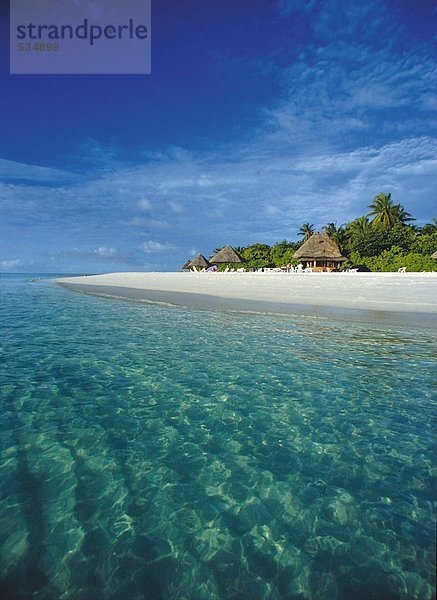 Urlaubsort am Strand  Thulagiri  Nord-Male-Atoll  Malediven