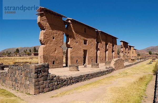 Alte Inka-Ruinen auf Landschaft  Templo De Viracocha  Peru
