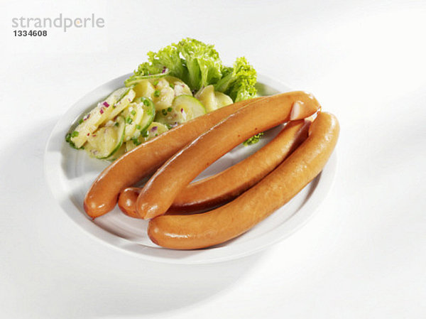 Wiener Würstchen mit Kartoffel-Gurken-Salat