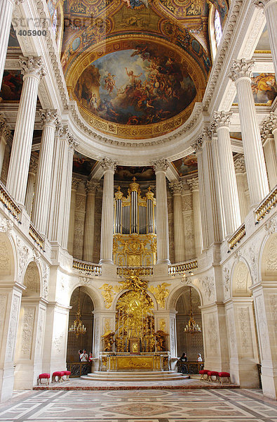 Innere der Kirche  Sainte-Chapelle  Versailles  Frankreich