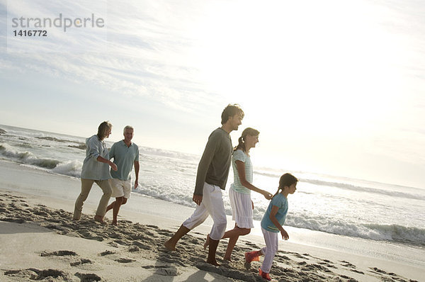 Familie am Strand