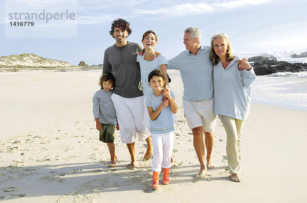 Familie am Strand