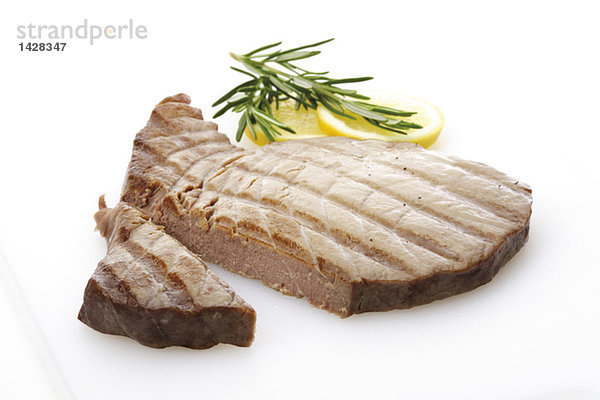 Gegrilltes Thunfisch-Steak  Nahaufnahme