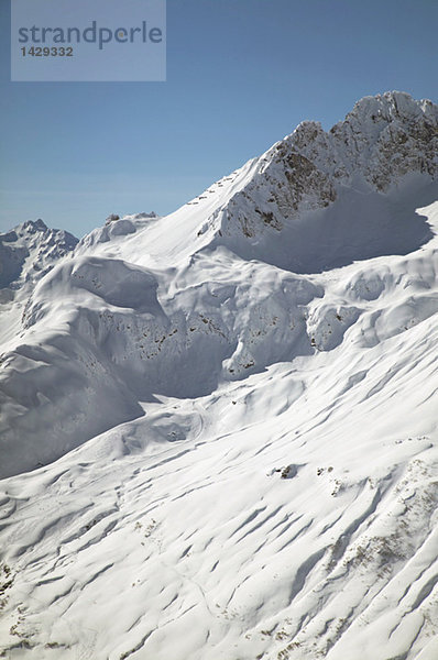 Österreich  Vorarlberg  Lech  schneebedeckte Berge