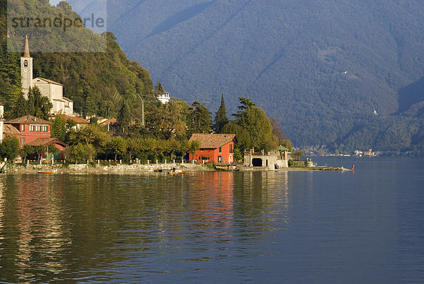 Gebäuden Waterfront  San Marmete  Lago di Lugano  Lombardei  Italien