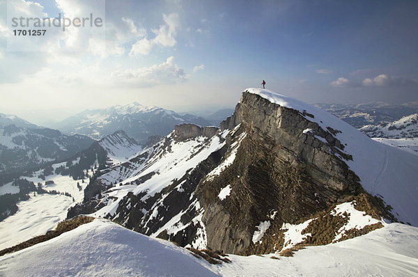 Österreich  Kleinwalsertal  Skifahren in den Alpen