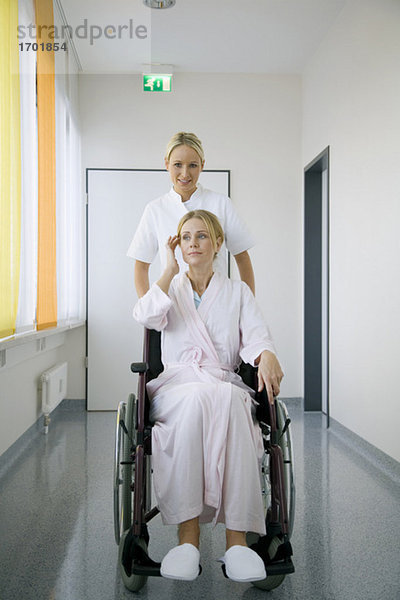 Krankenschwester und Patient