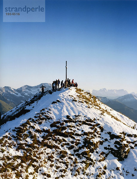 Österreich  Alpen  Menschen auf den Bergen