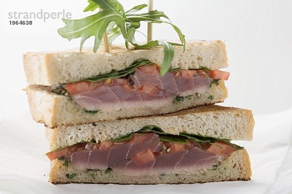 Thunfisch-Sandwiches mit Rucola